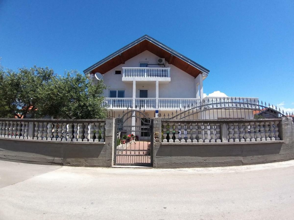 Sunny Apartment Jukic With Sea View Zadar Exteriör bild